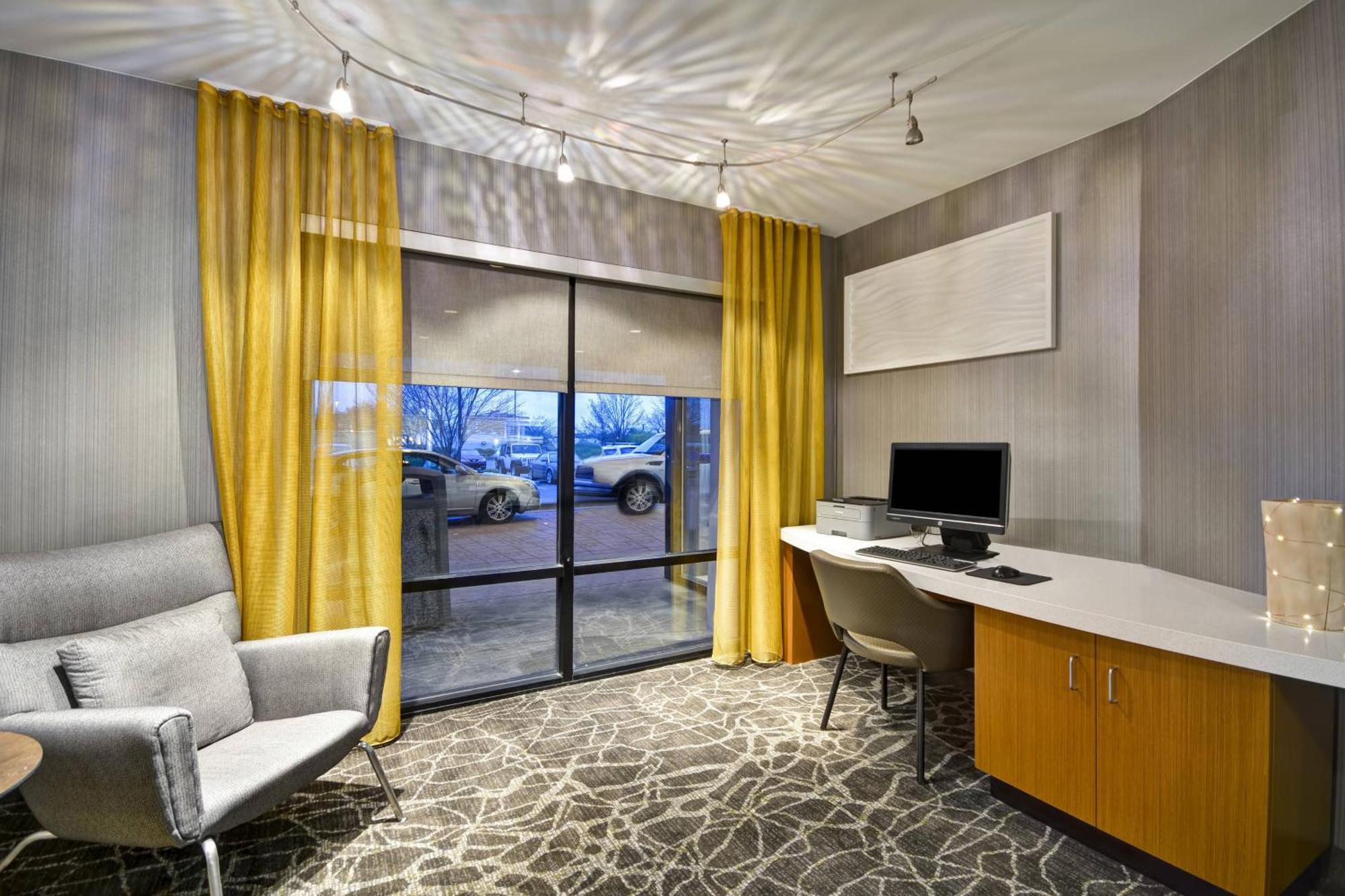 Springhill Suites Lexington Near The University Of Kentucky Buitenkant foto